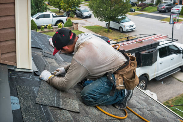 Professional Roofing technician working in Green Camp, OH